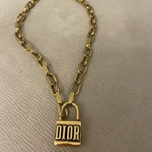 Antique Gold D Necklace 🖤💛